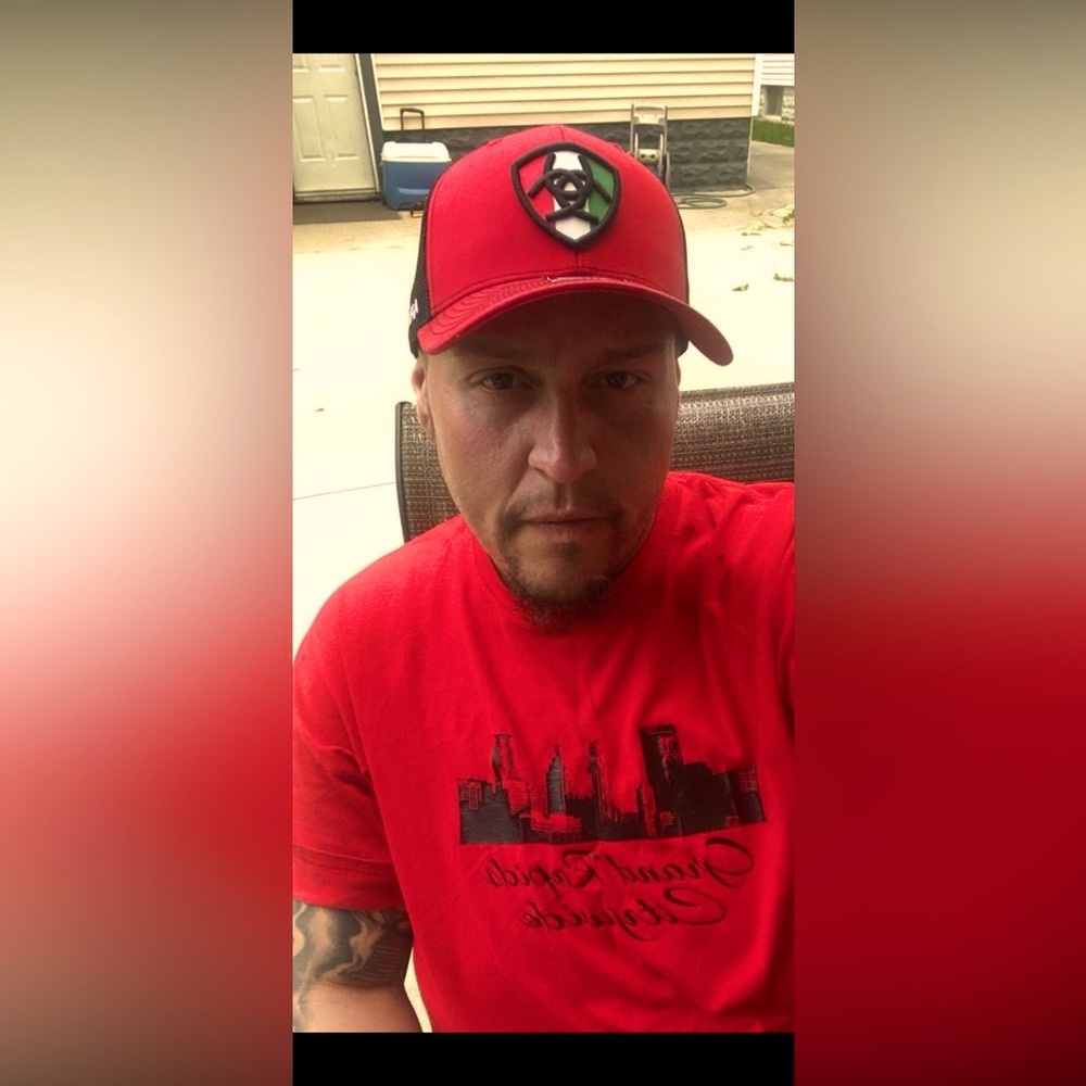 Meet your Posher, Luis